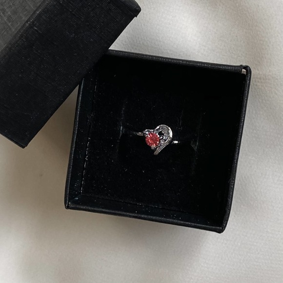 VTG Dainty Hot Pink Heart Skinny Ring - Picture 4 of 7